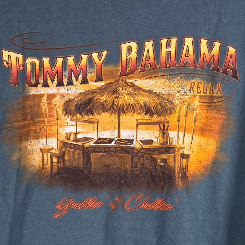 Tommy Bahama Mens Relaxed Fit Graphic TShirt Blue Grillin Chilln Size M tiki bar